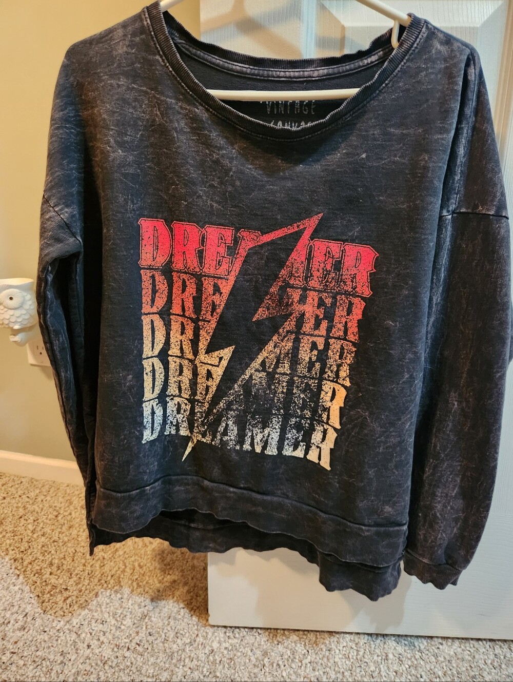 Vintage-Style Black 'Dreamer' Graphic Sweatshirt - Women's